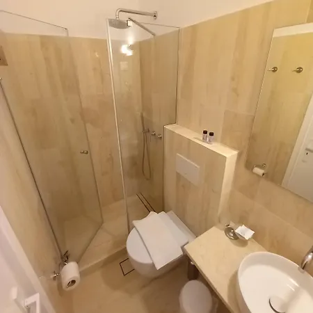 Naias Hotel Livadi (Serifos)