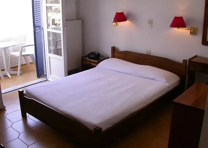 Naias Ливадион