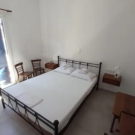 Hotel Naias Livadi (Serifos)