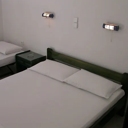 Naias Hotel Livadi (Serifos)