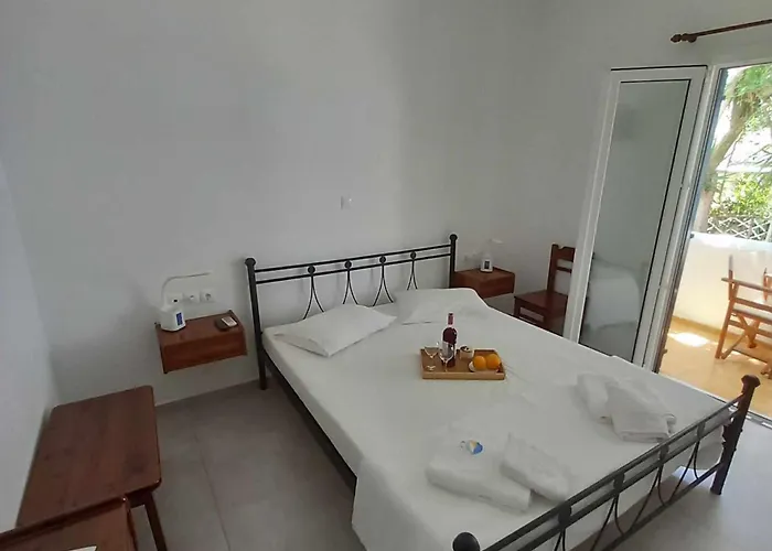 Naias Livadi (Serifos)