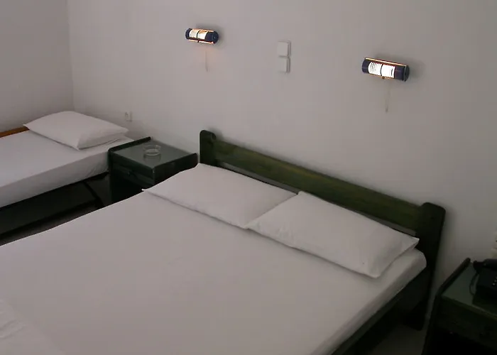 Naias Hotel Livadi (Serifos)